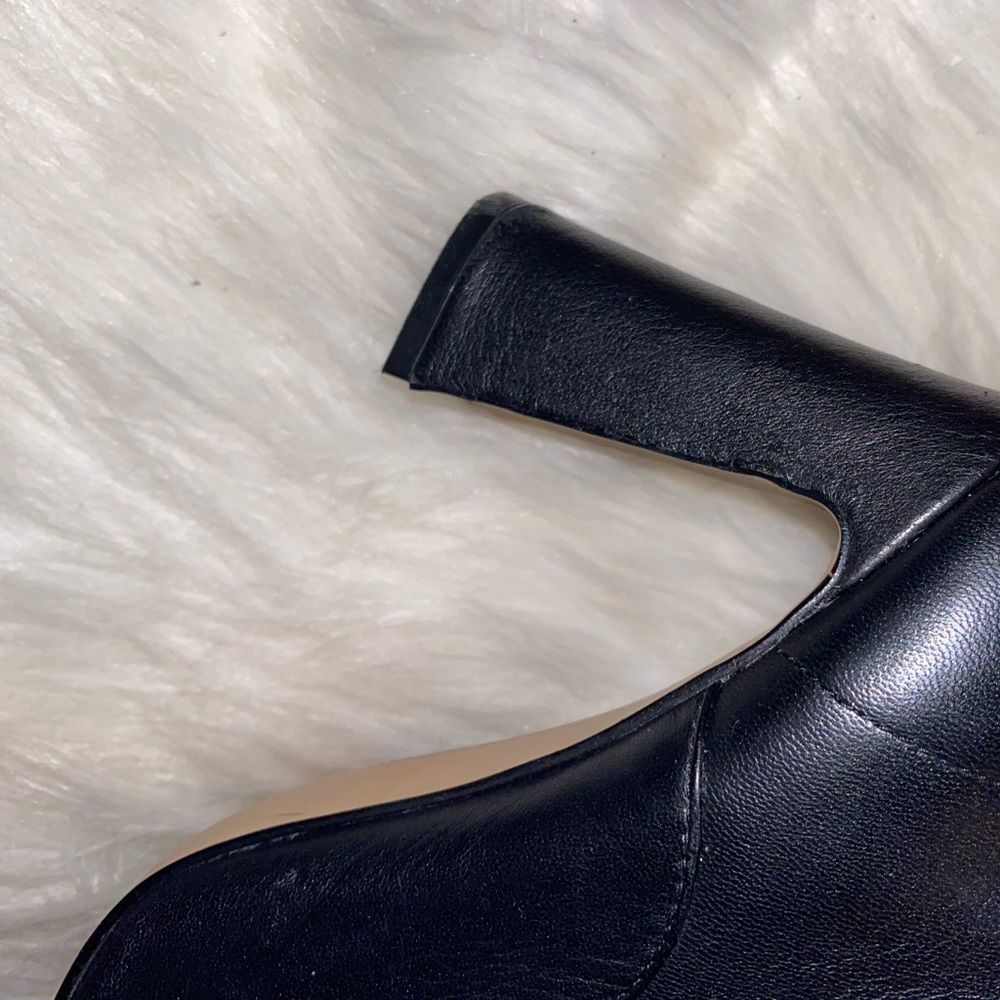 Shoes/Booties - Picture 10 of 10